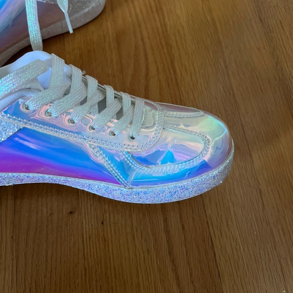 Liliana White Hologram Sneakers - Picture 14 of 15